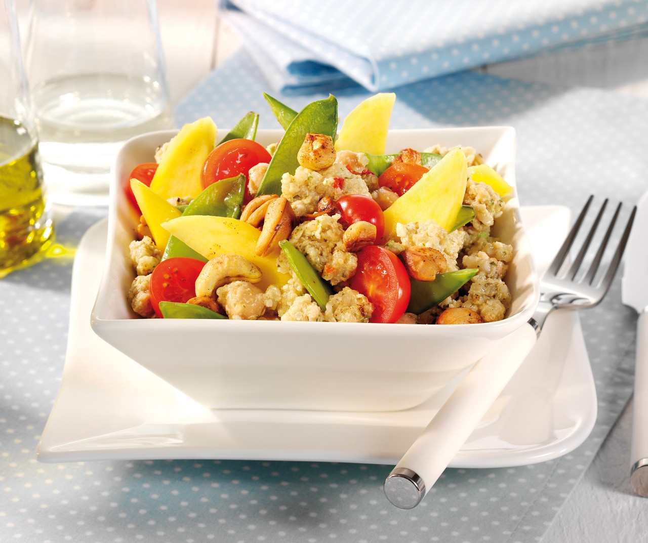 TischleinDeckDich-salade met mango, cashewnoten en kikkererwten