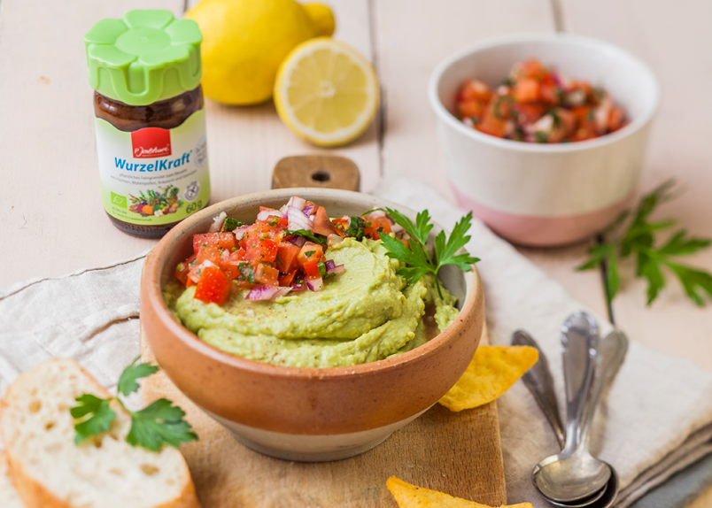 WurzelKraft Power Guacamole met tomatensalsa